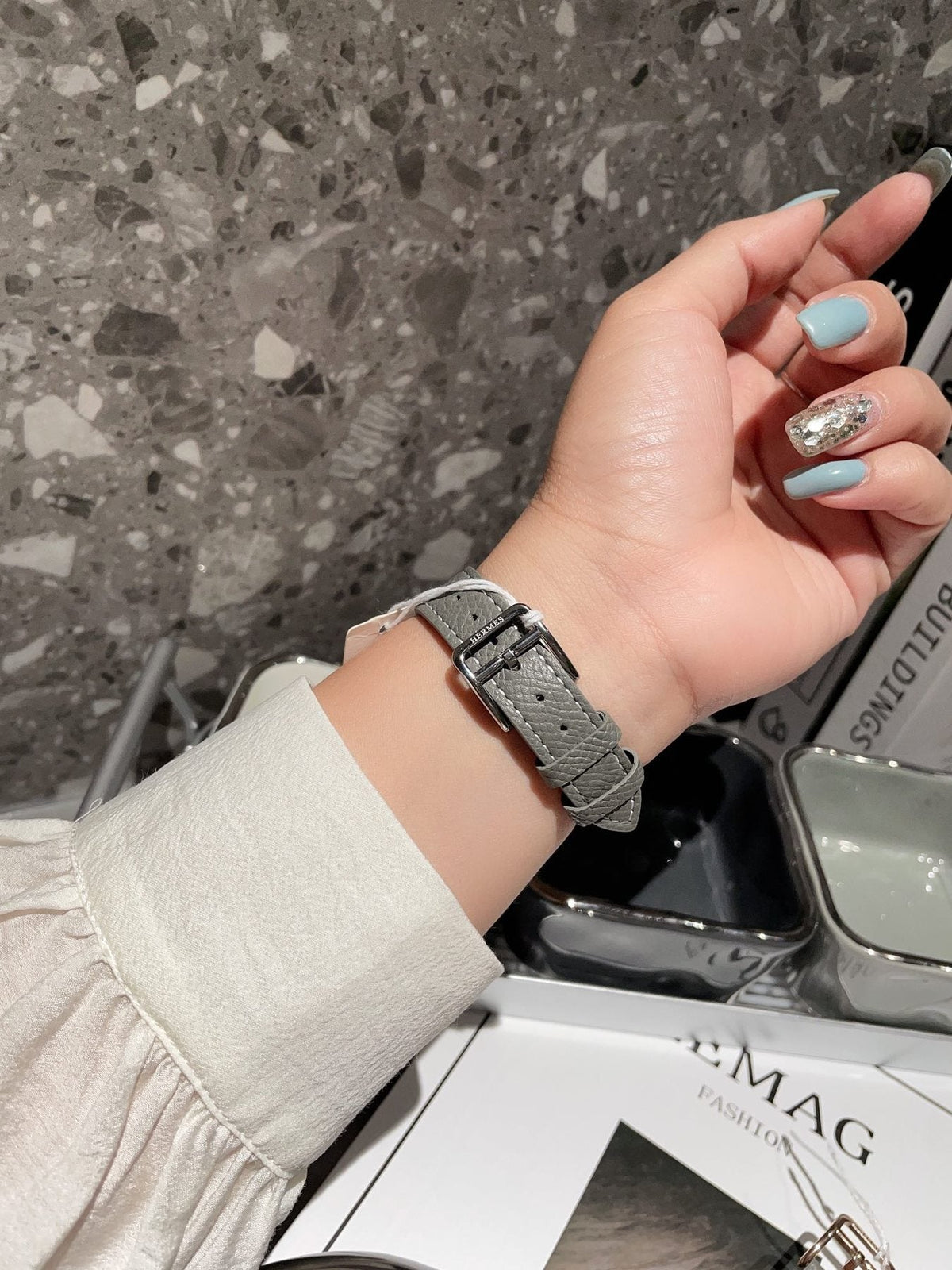 Hermès Silver White Dial Strap Watch — model